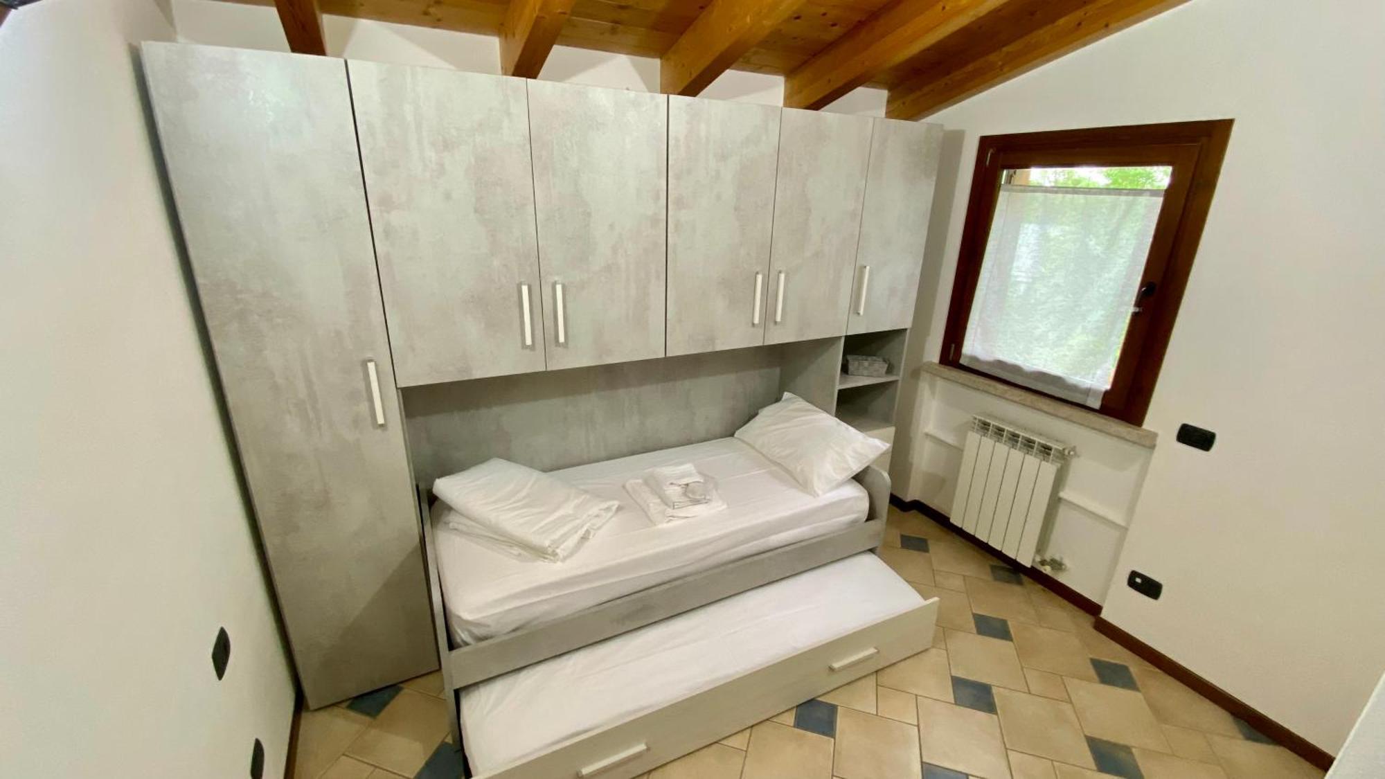 Enjoy House Apartment Ronchi  Екстериор снимка